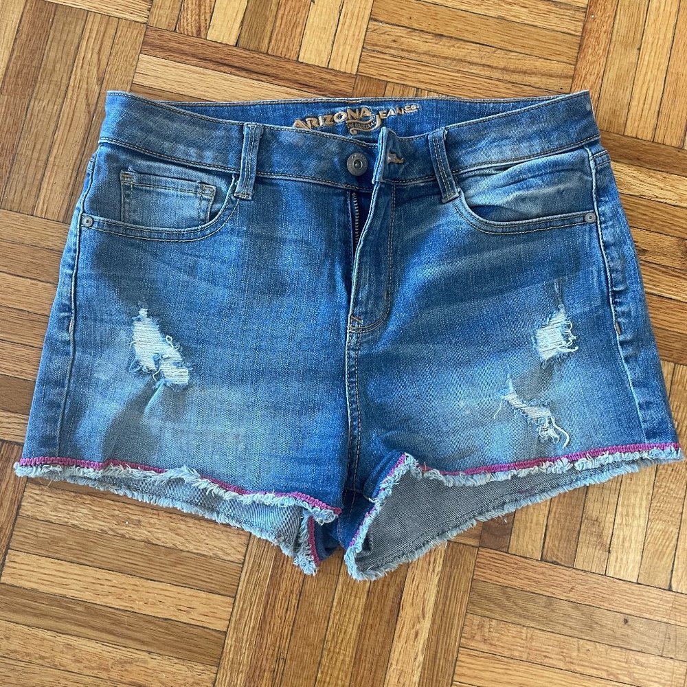 Jean shorts with pink stitching, size 7